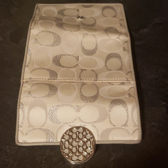 Coach Wallet - Picture 5 of 5